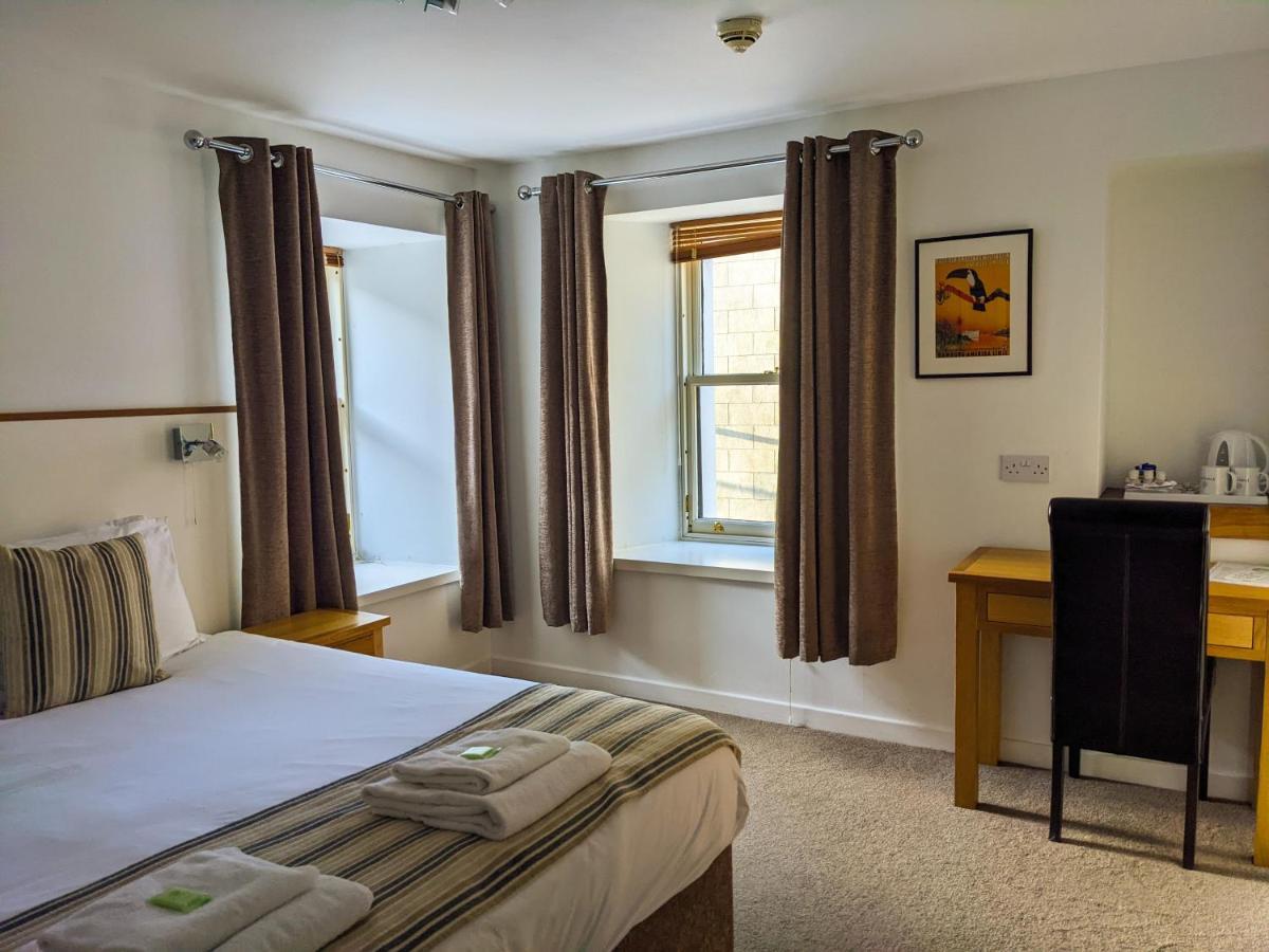 Ferry Inn Стромнесс Экстерьер фото